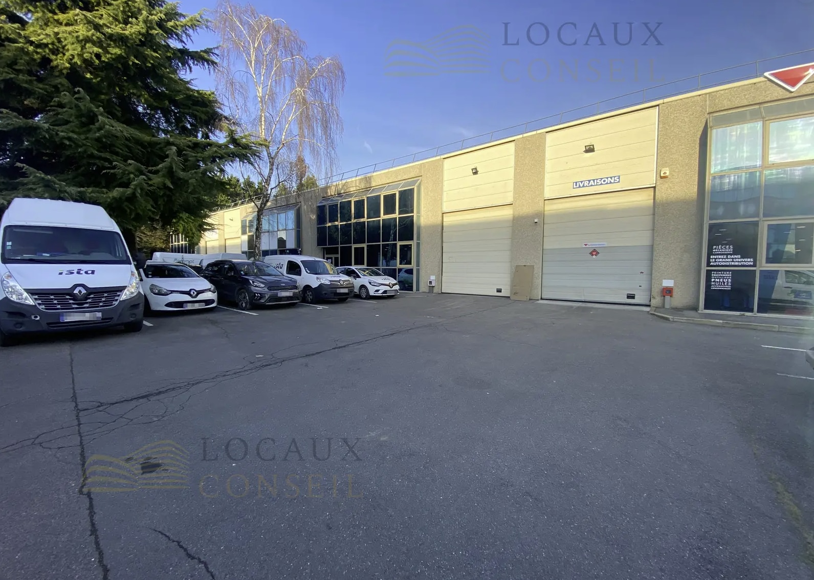 Retail in Bezons to rent Building Photo- Image 1 of 9