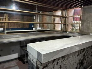 Retail in Madrid, Madrid to rent Building Photo- Image 2 of 10