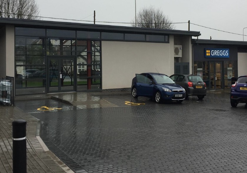 Bridgend Rd, Llanharan for sale - Primary Photo - Image 1 of 1