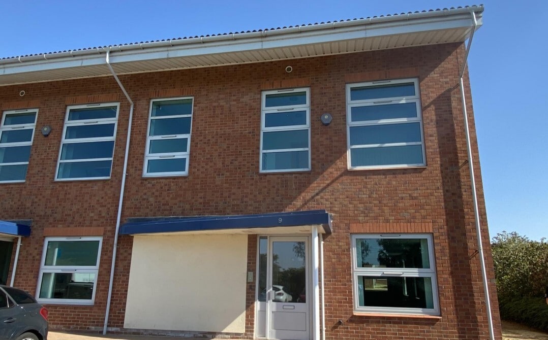 Siskin Pky E, Coventry to rent Building Photo- Image 1 of 4