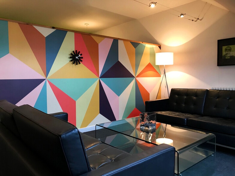 44-46 Constitution St, Edinburgh to rent - Interior Photo - Image 3 of 27