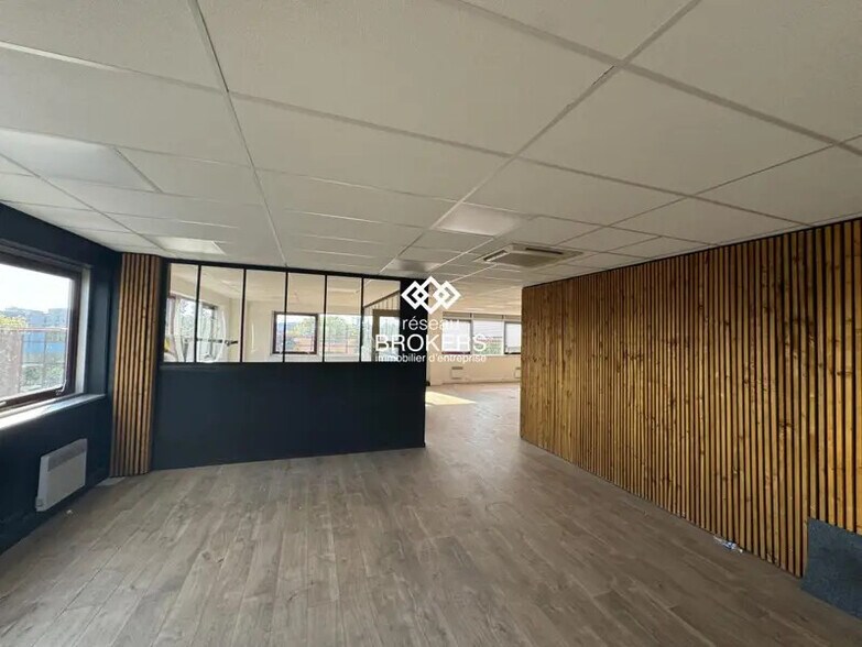 Office in Gennevilliers to rent - Interior Photo - Image 1 of 3