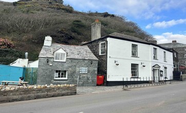 4 The Bridge, Boscastle for sale Building Photo- Image 1 of 1