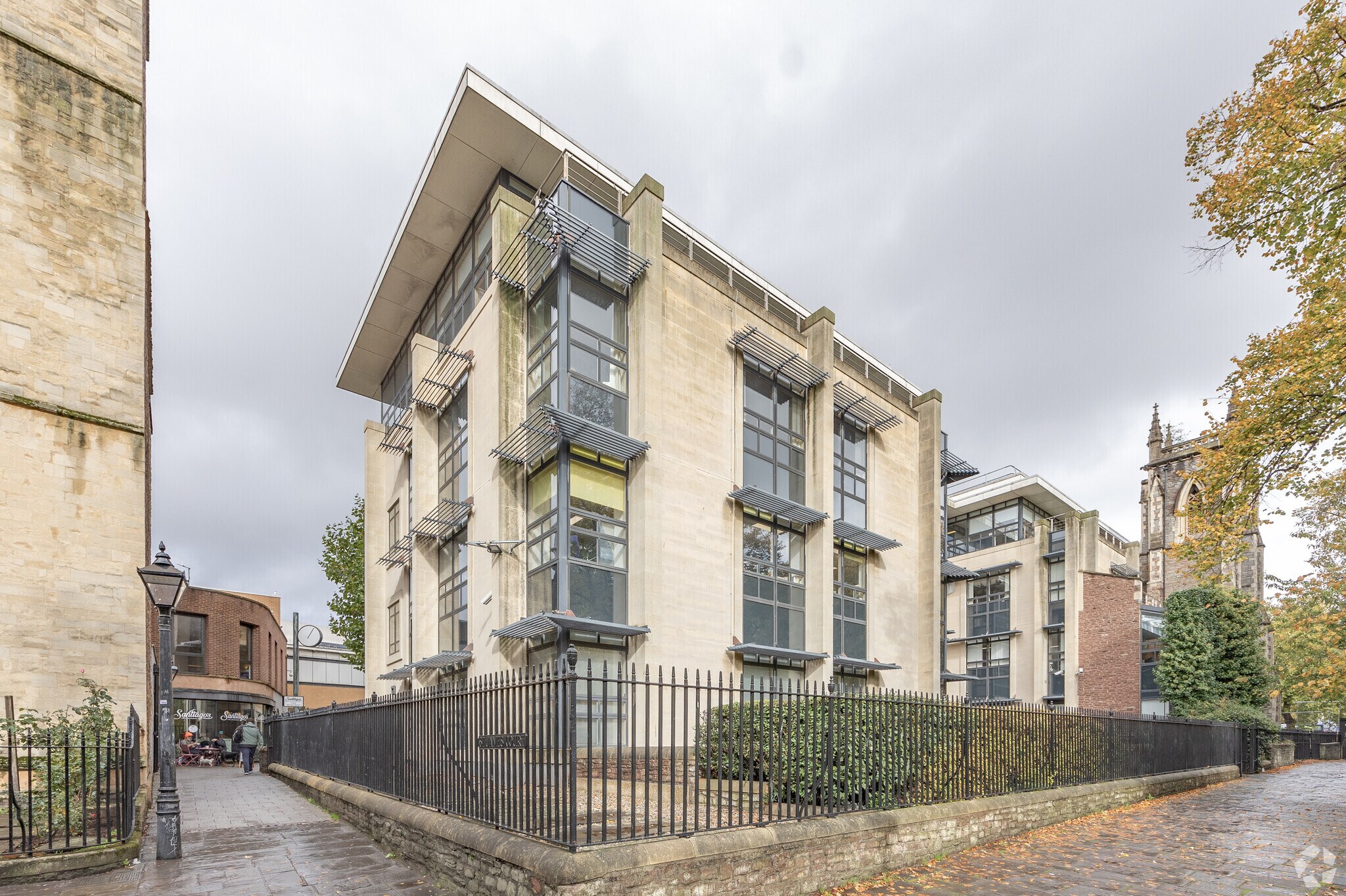 St James Para, Bristol for sale Primary Photo- Image 1 of 1