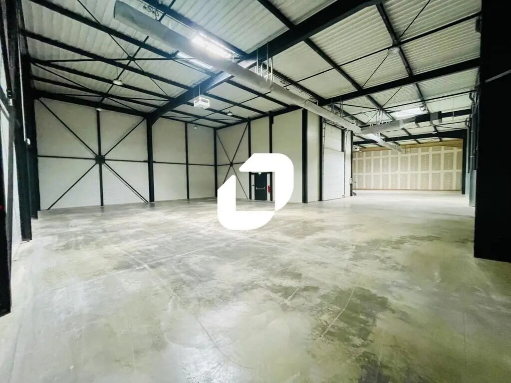 Location Local d'activités 522 m² à 10 329 m² - Photo 1