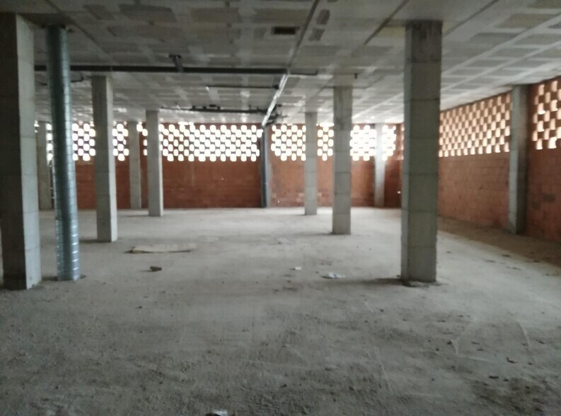 Retail in Calasparra, Murcia for sale - Interior Photo - Image 1 of 9