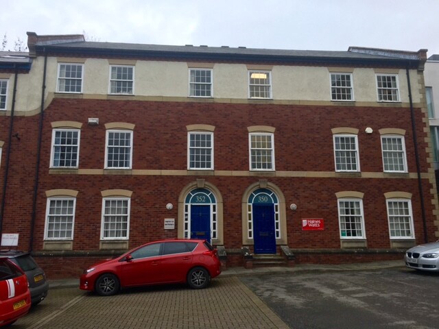 350-352 Cemetery Rd, Sheffield to rent Primary Photo- Image 1 of 3