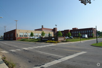 W White St, Rock Hill, SC for rent Building Photo- Image 1 of 5