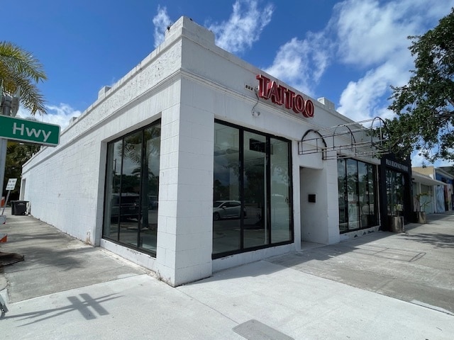901-905 N Dixie Hwy, West Palm Beach, FL for sale - Building Photo - Image 1 of 1