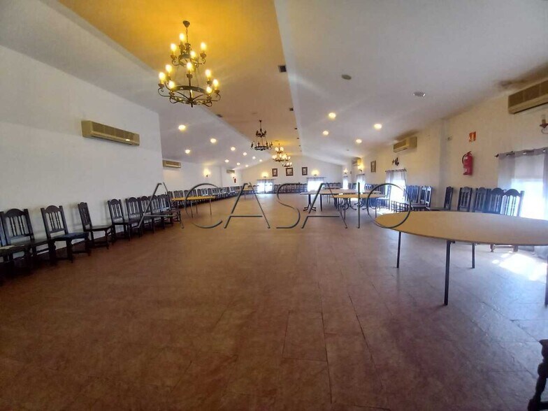 Retail in Yuncos, Toledo for sale - Building Photo - Image 3 of 6
