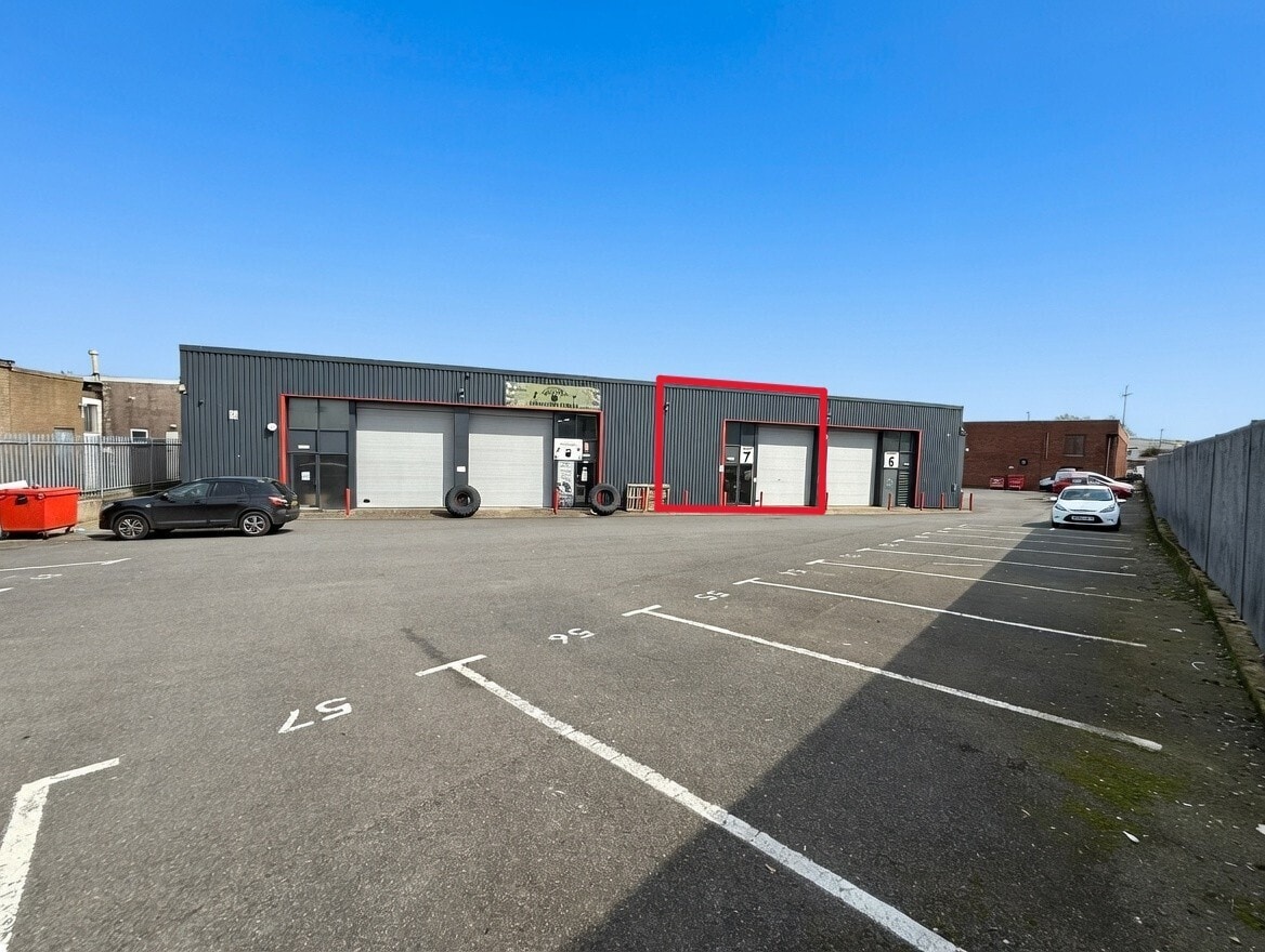 Durban Rd, Bognor Regis to rent Primary Photo- Image 1 of 9