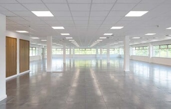 Office in Fareham to rent Interior Photo- Image 2 of 2