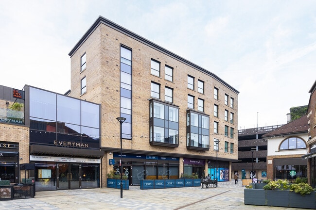 More details for 14 Piries Pl, Horsham - Hospitality for Sale