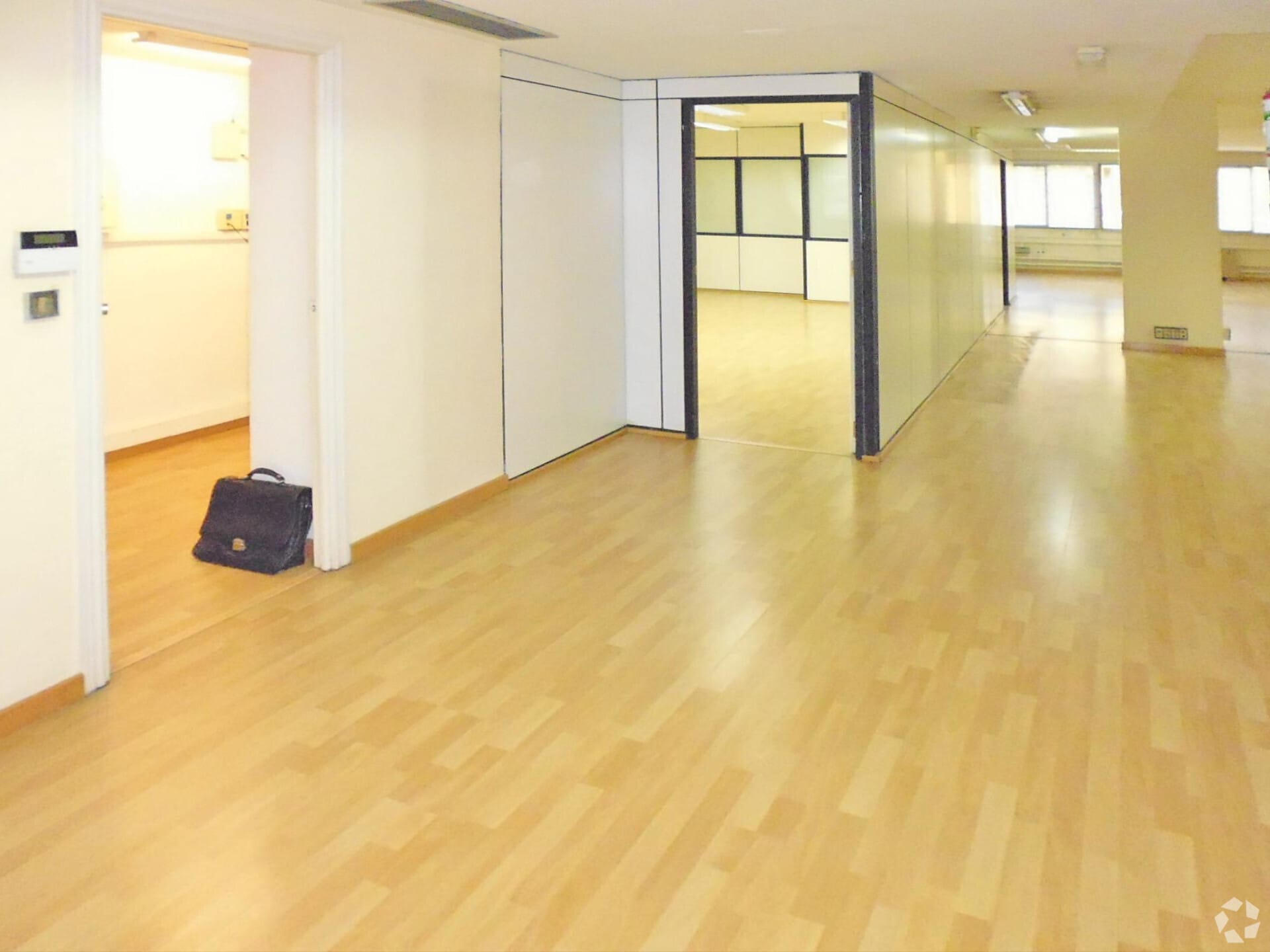 Office in Madrid, Madrid to rent Interior Photo- Image 1 of 16