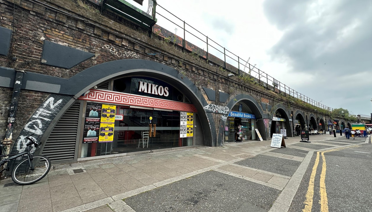 Atlantic Rd, London to rent Building Photo- Image 1 of 4