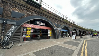 Atlantic Rd, London to rent Building Photo- Image 1 of 3