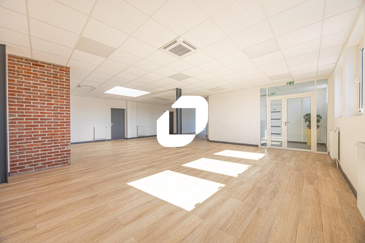 Office in Vaux-le-Pénil for sale Interior Photo- Image 1 of 17