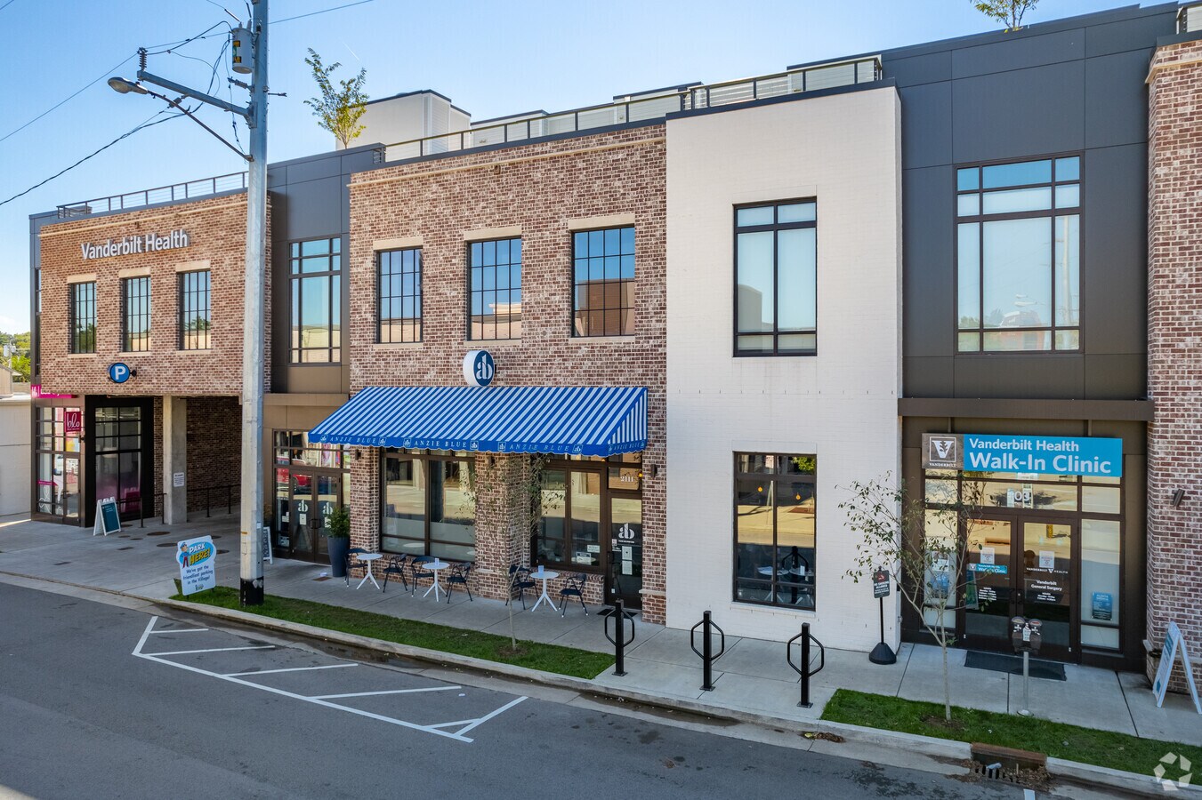 2111 Belcourt Ave, Nashville 37212 UK