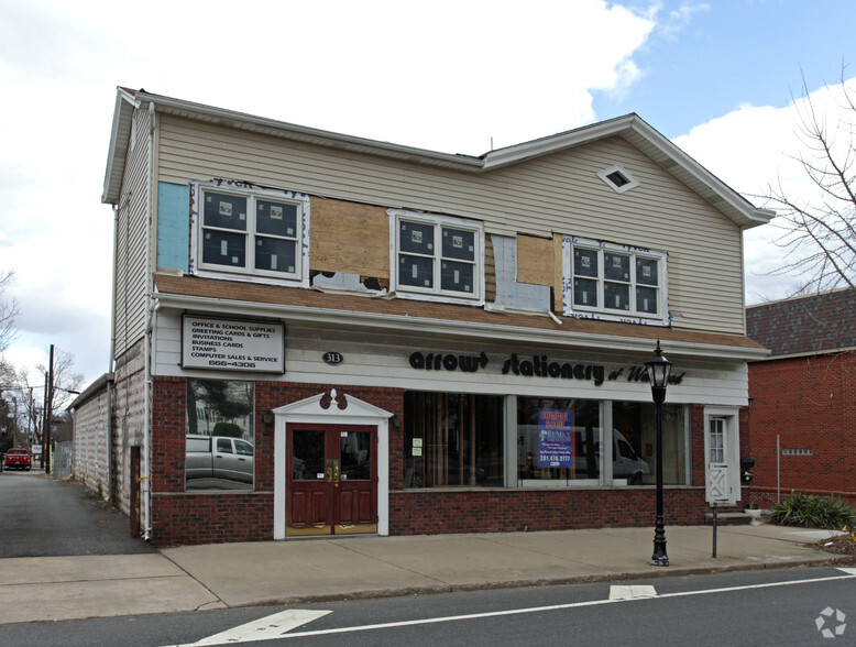 313 Broadway, Westwood, NJ for rent - Primary Photo - Image 1 of 3