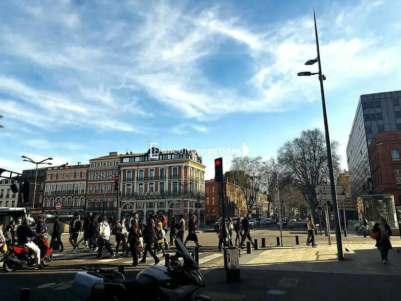 Retail in Toulouse to rent - Building Photo - Image 3 of 4