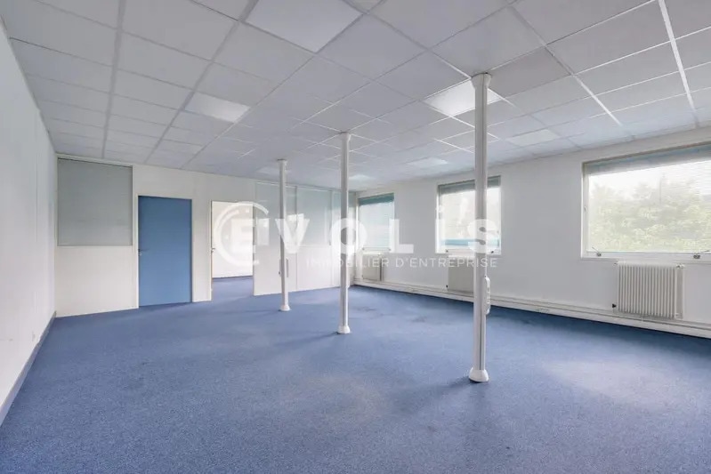 Office in Aulnay-sous-Bois to rent Interior Photo- Image 1 of 7