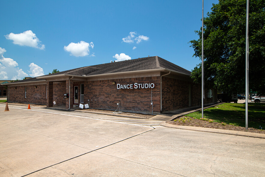 11110 S Highway 6, Sugar Land, TX for sale - Building Photo - Image 1 of 1