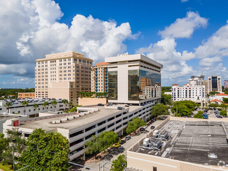 2655 Le Jeune Rd, Coral Gables, FL for rent - Building Photo - Image 2 of 17