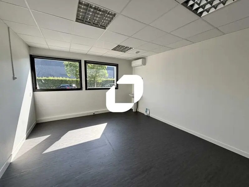 Location Bureaux 87 m² à 576 m² - Photo 1