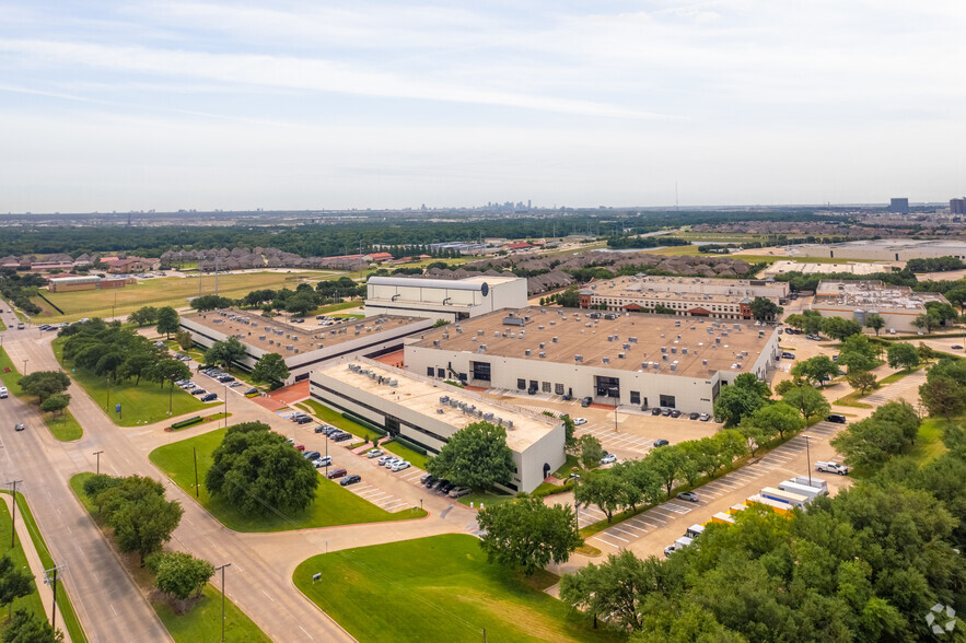 400 E Royal Ln, Irving, TX for rent - Building Photo - Image 1 of 34