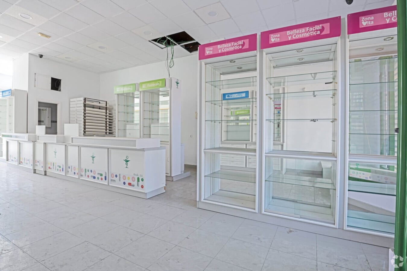 Madrid, MAD 28027 - - - Interior Photo - Image 2 of 12