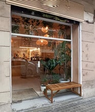 Retail in Barcelona, Barcelona to rent Interior Photo- Image 2 of 17