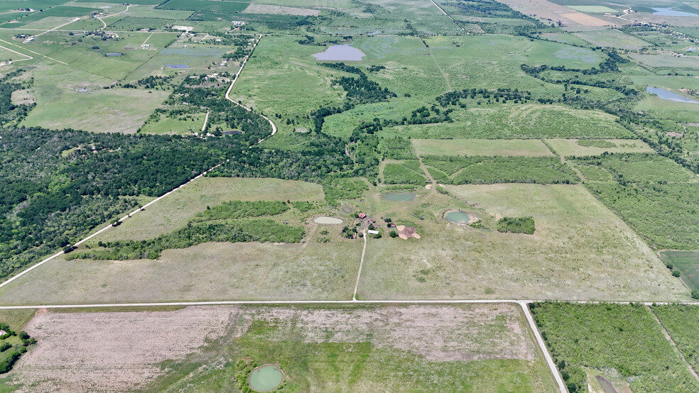 1835 Lehmann Rd, San Marcos, TX for sale - Primary Photo - Image 1 of 13