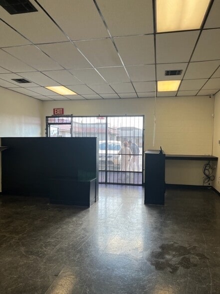 3104-3130 N Las Vegas Blvd, Las Vegas, NV to rent - Interior Photo - Image 2 of 10