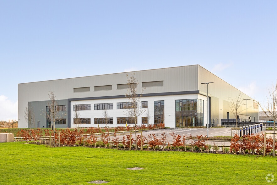 Electric Av, Lincoln to rent - Building Photo - Image 2 of 7