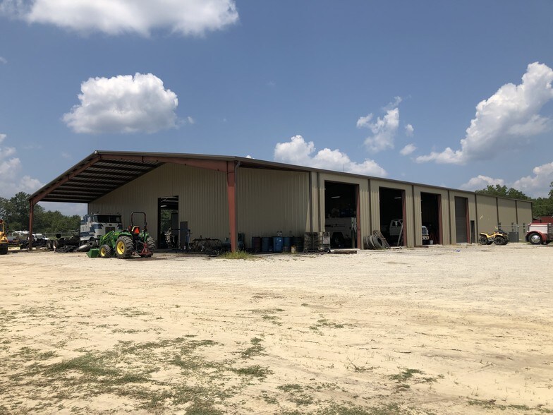 101 Old Dairy Rd, Ailey 30410 UK