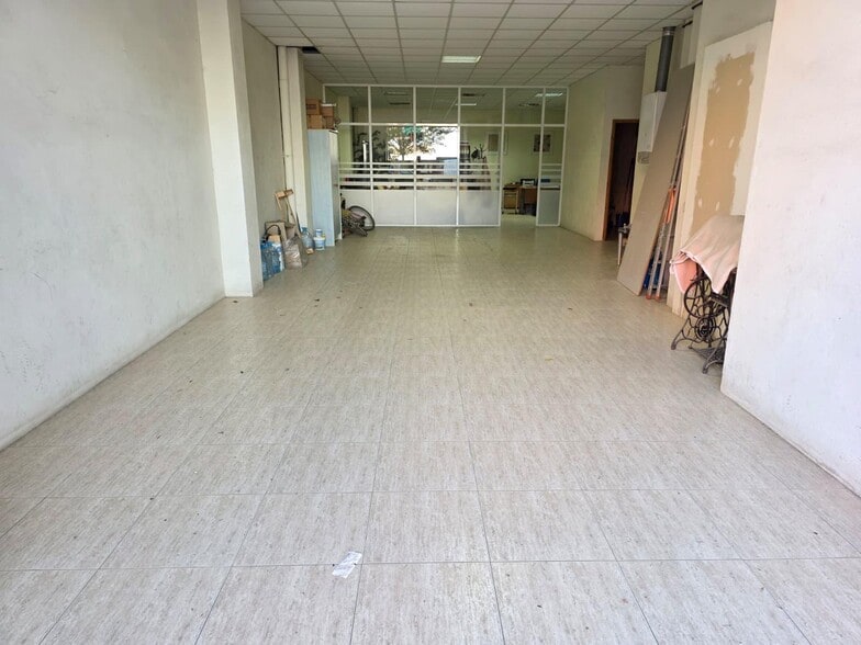 Retail in Igualada, Barcelona to rent - Building Photo - Image 2 of 2