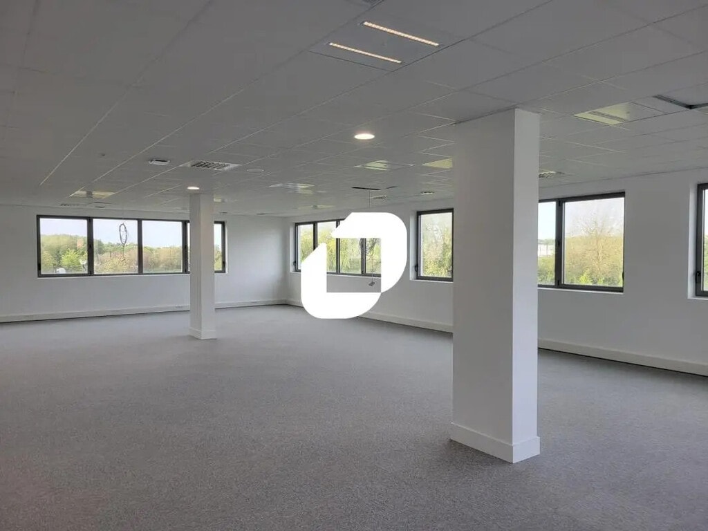 Vente Bureaux 292 m² à 2 100 m² - Photo 1