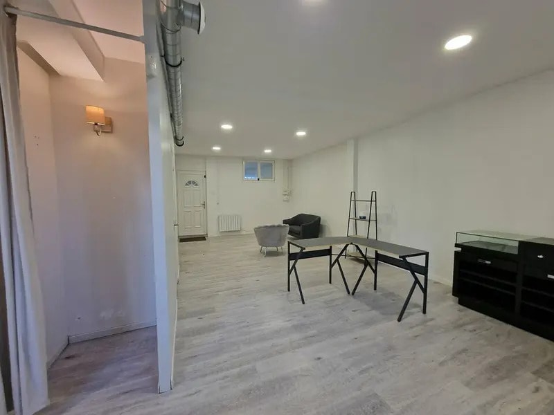 Office in Villiers-le-Bel to rent Interior Photo- Image 1 of 7