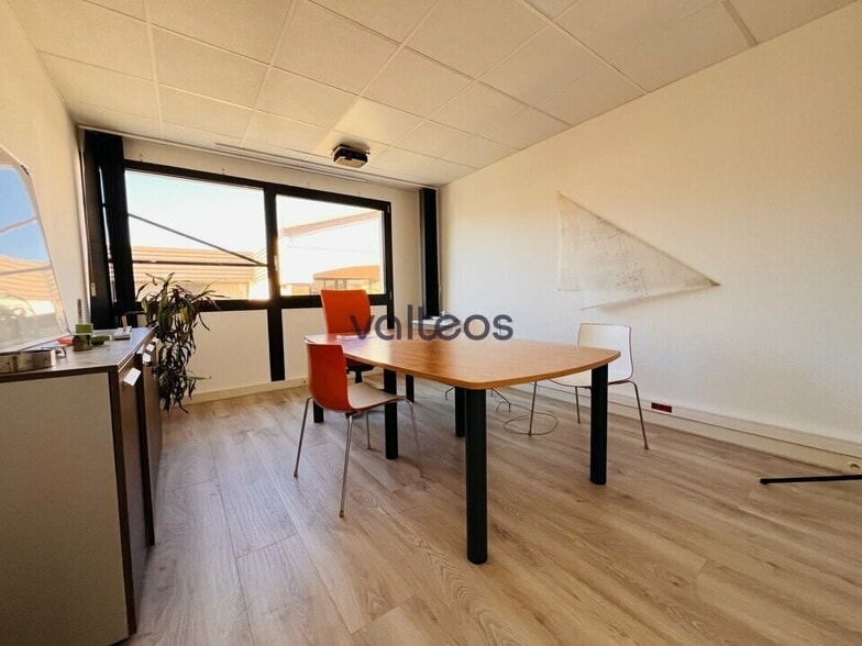 16 Avenue Charles De Gaulle, Balma to rent - Interior Photo - Image 1 of 12