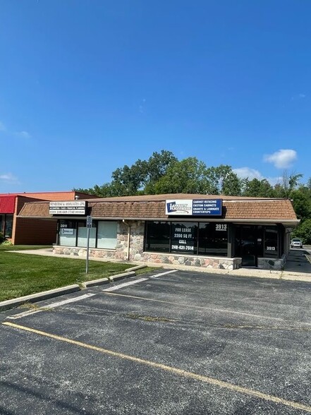 3911 Rochester Road, Troy, MI for sale - Building Photo - Image 1 of 1