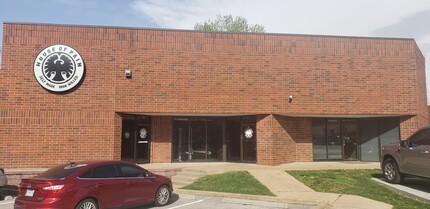 251-253 Chesterfield Industrial Blvd, Chesterfield, MO for sale Building Photo- Image 1 of 73