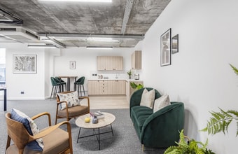 7-15 Drysdale St, London to rent Interior Photo- Image 1 of 4