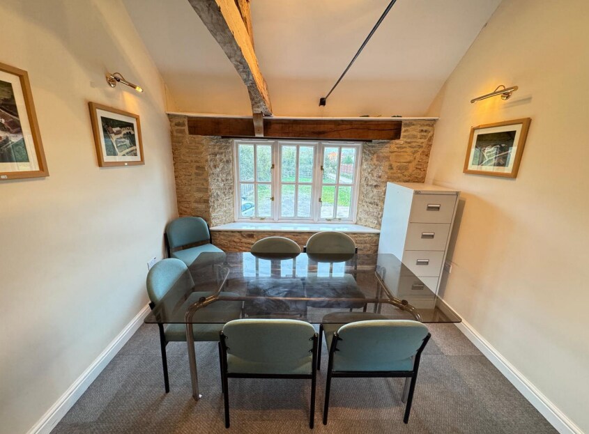 Main Rd, Middlezoy to rent Interior Photo- Image 1 of 4