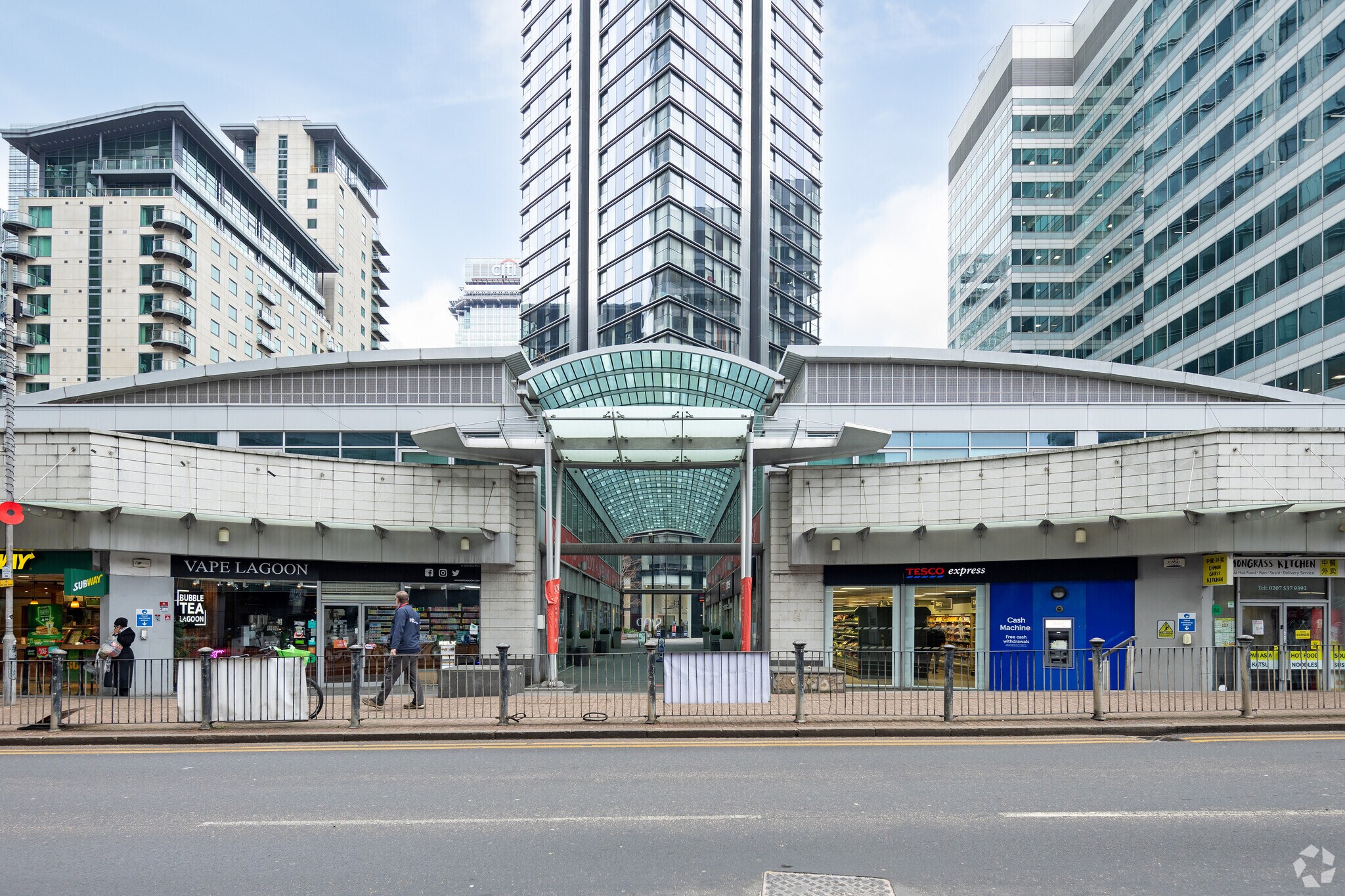 185 Marsh Wall, London for sale Primary Photo- Image 1 of 1