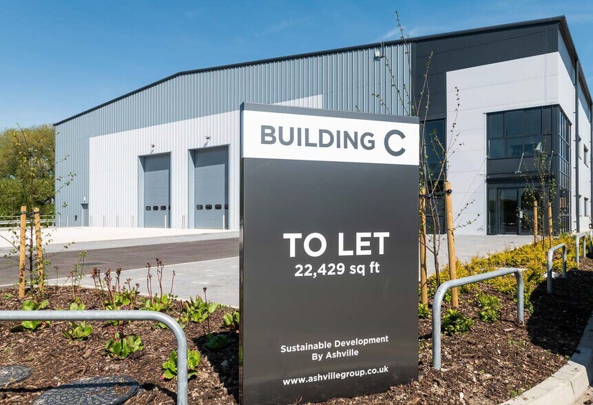 Building C, Commerce Rd, Gloucester to rent - Building Photo - Image 3 of 15
