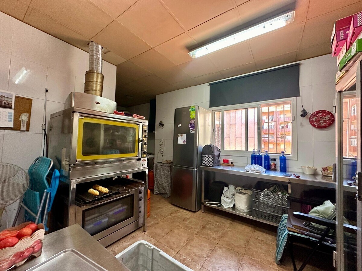 Manresa, BAR 08241 - Unit Pta. 3 -  - Interior Photo - Image 2 of 3