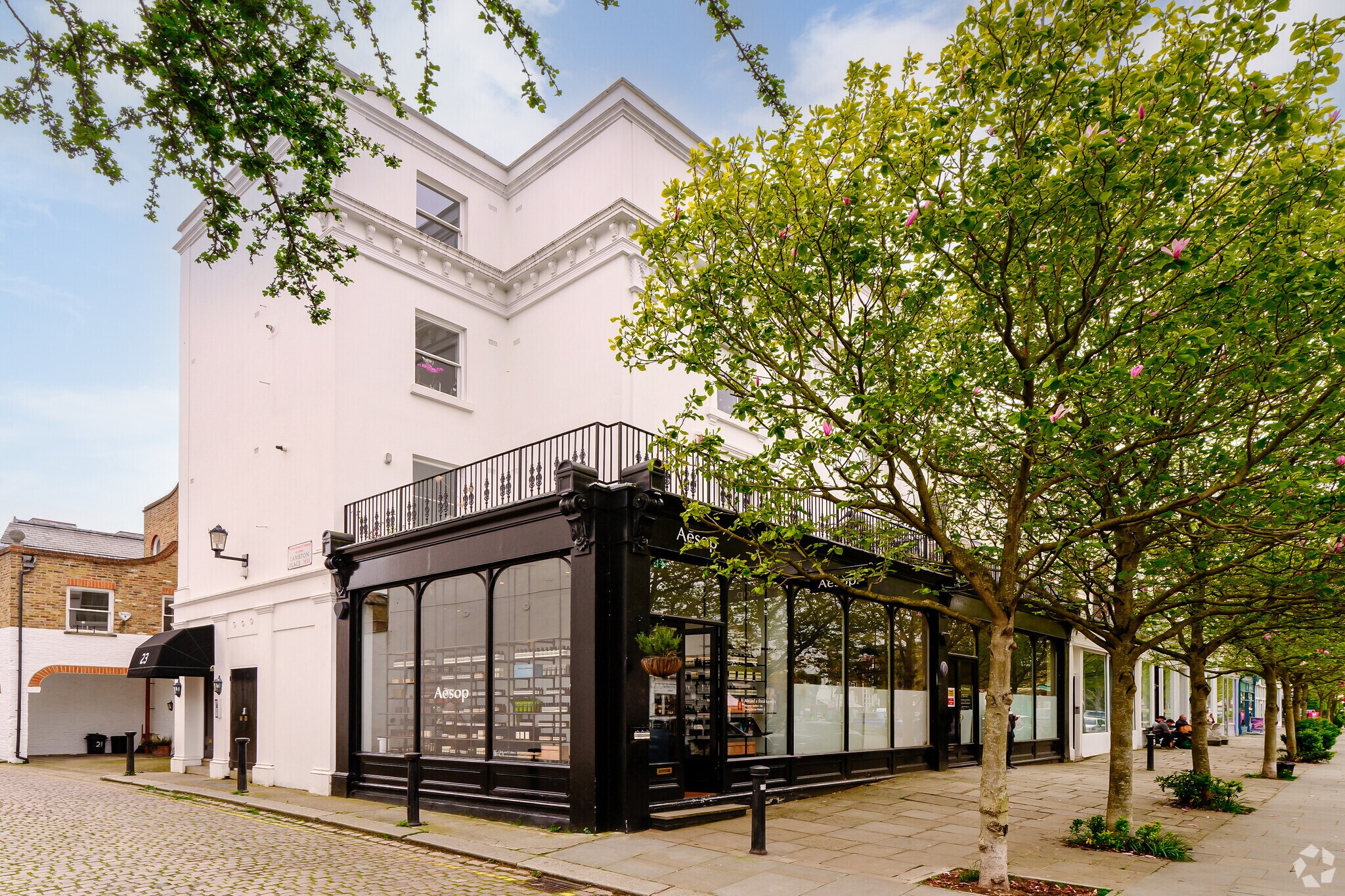 227-227A Westbourne Grv, London for sale Primary Photo- Image 1 of 1