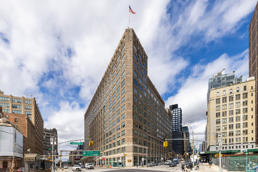 75 Varick St, New York, NY for rent - Building Photo - Image 1 of 5