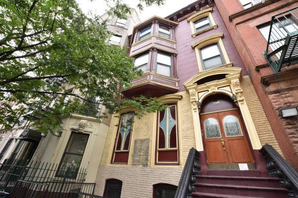 136 W 129th St, New York, NY for rent - Primary Photo - Image 1 of 15