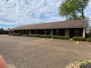 315 Magazine St, Tupelo, MS for rent Building Photo- Image 1 of 7